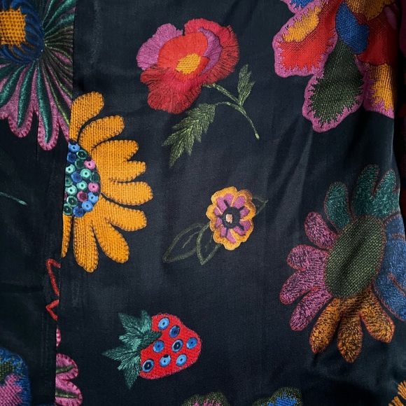 NWT FARM Rio Lily’s Garden Blouse size M - Picture 4 of 6